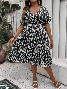 SHEIN Holidaya Plus Allover Print Split Thigh Dress - Black and White - View 3