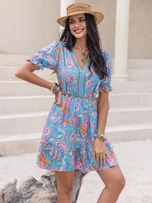 Rusttydustty Vestido corto de verano para vacaciones en la playa con estampado floral, cuello en V, encaje de contraste, mangas abullonadas y cintura ceñida - Azul - Ver 6