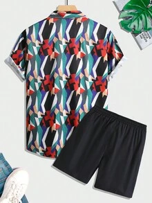 Manfinity RSRT Men Allover Print Shirt & Drawstring Waist Shorts Without Tee - Multicolor - View 2