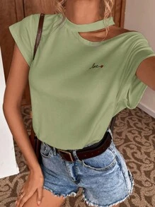 SHEIN Frenchy 心&字母刺繡肩部挖空T恤 - 綠色 - 查看 1