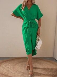 Chiquease Vestido con cinturón unicolor de manga murciélago bajo cruzado - Verde - Ver 5