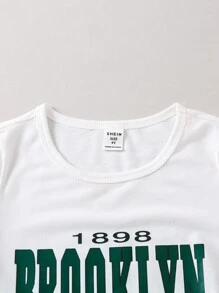 SHEIN Young Girl Casual Sports Letter Print Round Neck T-Shirt And Shorts Set, Suitable For Summer, Outings, And Any Occasion. Perfect For Keeping Cool And Refreshed In The Hot Weather. - Green - View 3