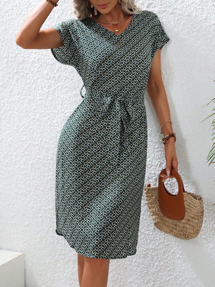 SHEIN Clasi 幾何印花蝙蝠袖繫腰帶連衣裙 - 墨綠色 - 查看 1