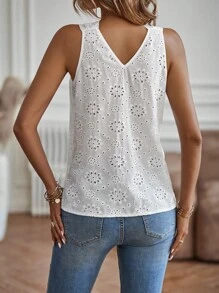 SHEIN LUNE 網眼刺繡前繫帶V領襯衫 - 白色 - 查看 2