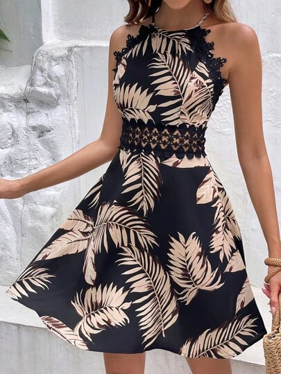 SHEIN Frenchy 熱帶圖案水溶蕾絲拼接繞頸連衣裙