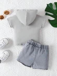 男嬰字母圖案連帽T恤和牛仔短褲 - 彩色 - 查看 2