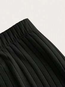 SHEIN EZwear Lettuce Trim Bandana Hem Crop Tube Top & Flare Leg Trousers - Black - View 3