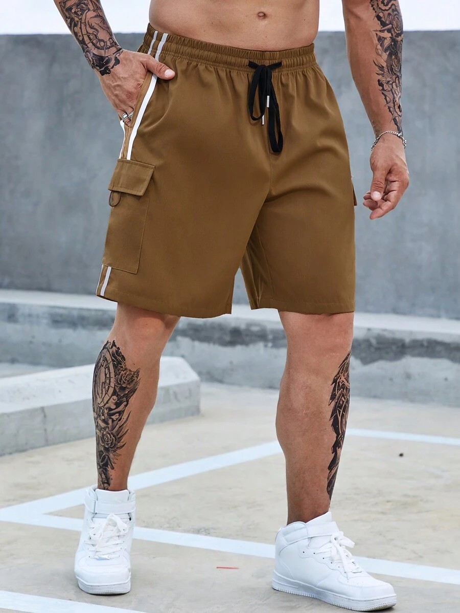 Manfinity Homme Män Plus Kontrast Band Klaff Ficka vid Sidan Dragsko i Midjan Cargo Shorts - Brun - Visa 1