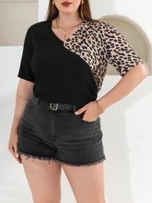 RueChic Plus Colourblock Dalmatian Print V Neck Tee - Multicolor - View 4