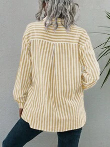 SHEIN Essnce 條紋印花翻蓋口袋落肩袖襯衫 - 杏色 - 查看 2