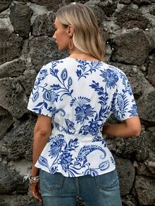 SHEIN VCAY 印花交疊領蝴蝶袖荷葉邊下擺襯衫 - 藍白色 - 查看 2