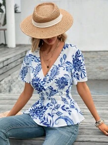 SHEIN VCAY 印花交疊領蝴蝶袖荷葉邊下擺襯衫 - 藍白色 - 查看 3