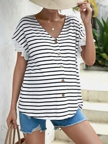 SHEIN 孕婦條紋印花前紐扣T恤 - 黑與白 - 查看 3