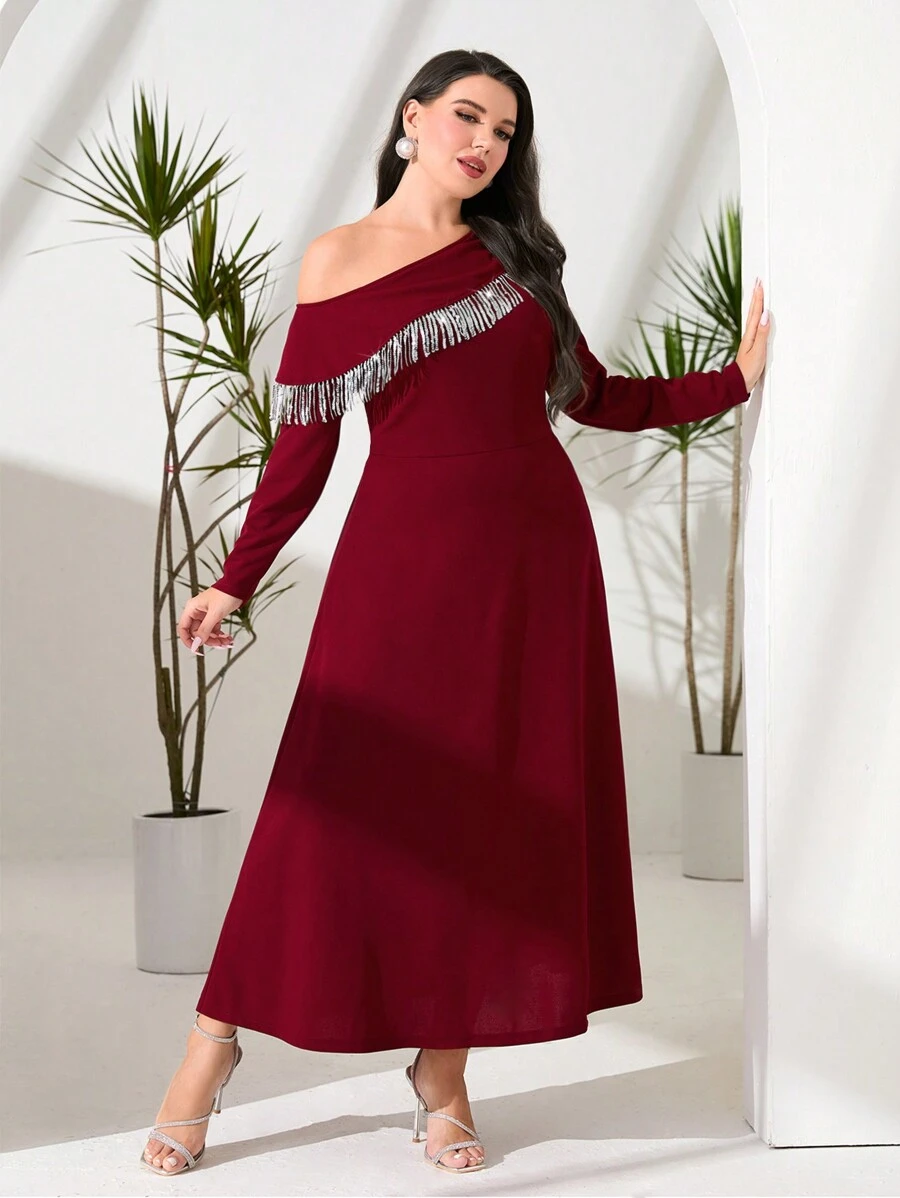 Modelyn Váy tua rua cổ bất đối xứng màu đỏ tía - Màu Đỏ Sâu - Xem 1