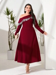 Modelyn Váy tua rua cổ bất đối xứng màu đỏ tía - Màu Đỏ Sâu - Xem 4