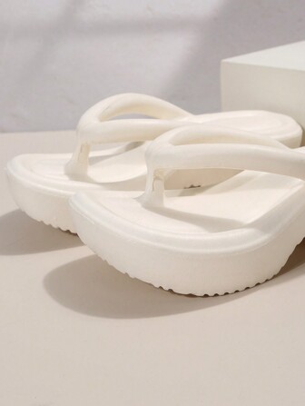 Women Toe Post Design Slippers, EVA Fashionable Flip Flops For Summer