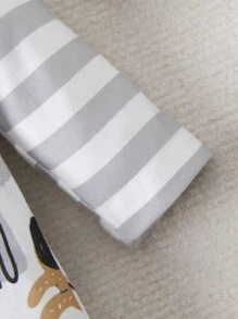 男嬰卡通圖案包腳連體睡衣和帽和手套