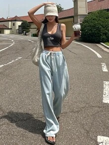 DAZY Graphic Print Crop Tank Top - Dark Grey - View 5