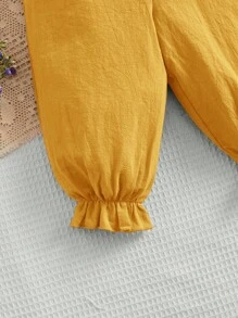 SHEIN 嬰兒荷葉邊口袋貼布背帶連身褲 - 黃色 - 查看 3