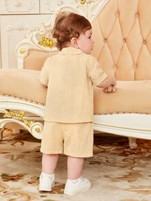 SHEIN Đứa bé trai Chất rắn Nút phía trước Áo sơ mi & Quần short & Áo thun Bộ - Nhiều màu - Xem 2