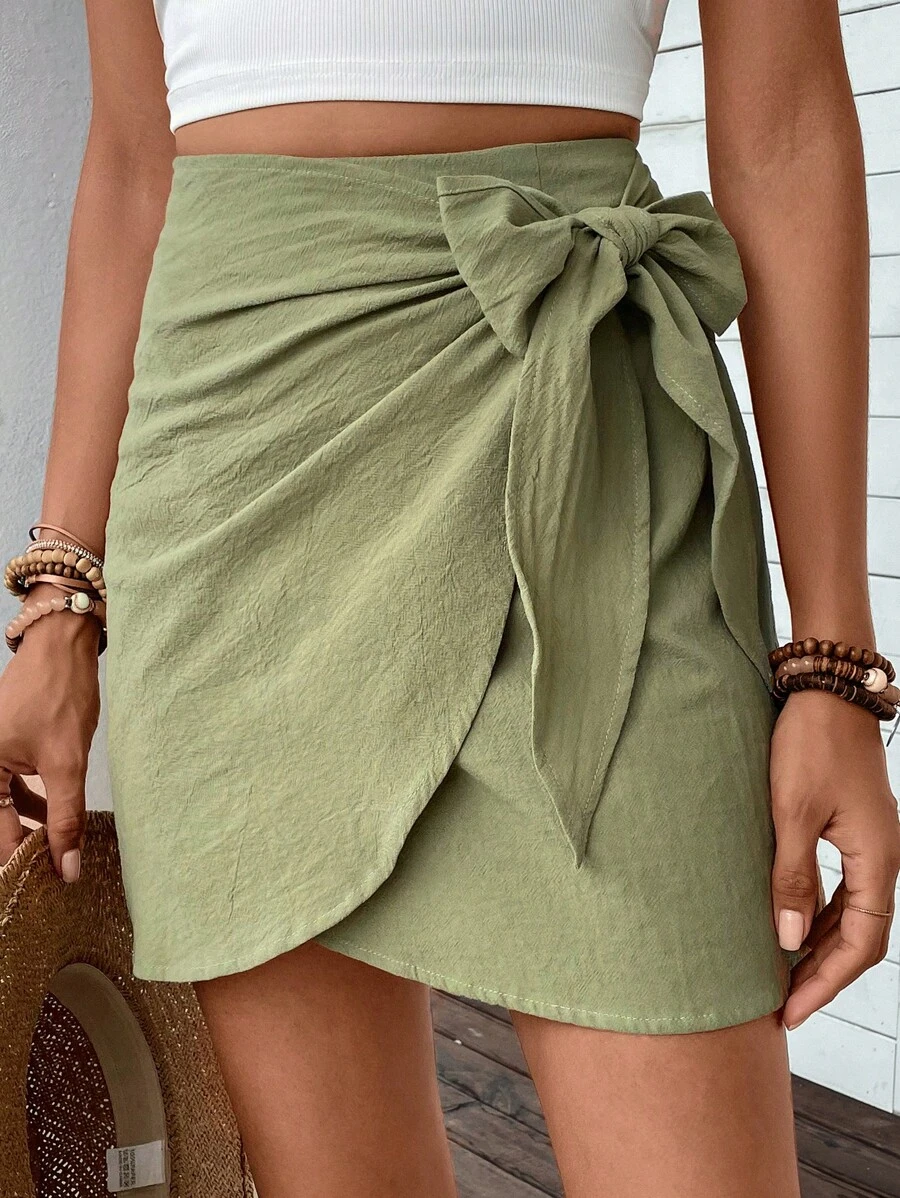 SHEIN VCAY Solid Knot Side Wrap Hem Skirt - Green - View 1