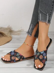 Women's Holiday Style Flower Pattern Cross Strap Beach Sandals