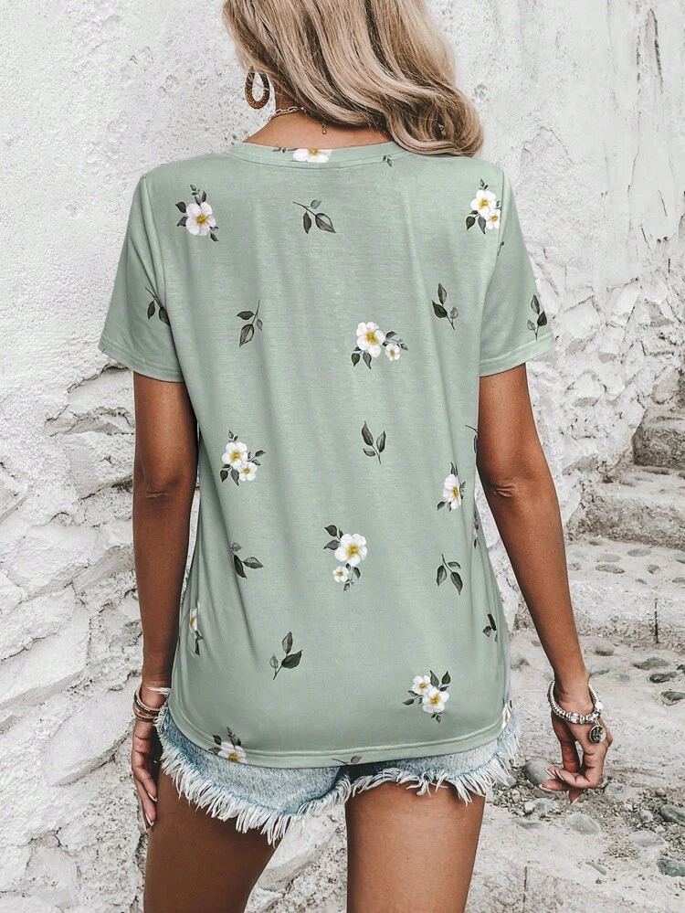 Floral bedrucktes T-Shirt mit Rundhalsausschnitt, Lässig