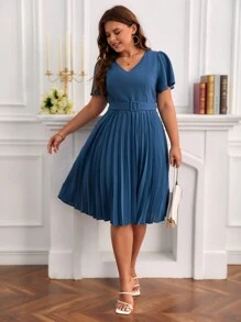SHEIN Frenchy Hơn áo tay bướm Viền xếp Váy có thắt lưng - Màu xanh lam - Xem 2