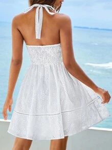 SHEIN VCAY 網眼刺繡繞頸連衣裙 - 白色 - 查看 2