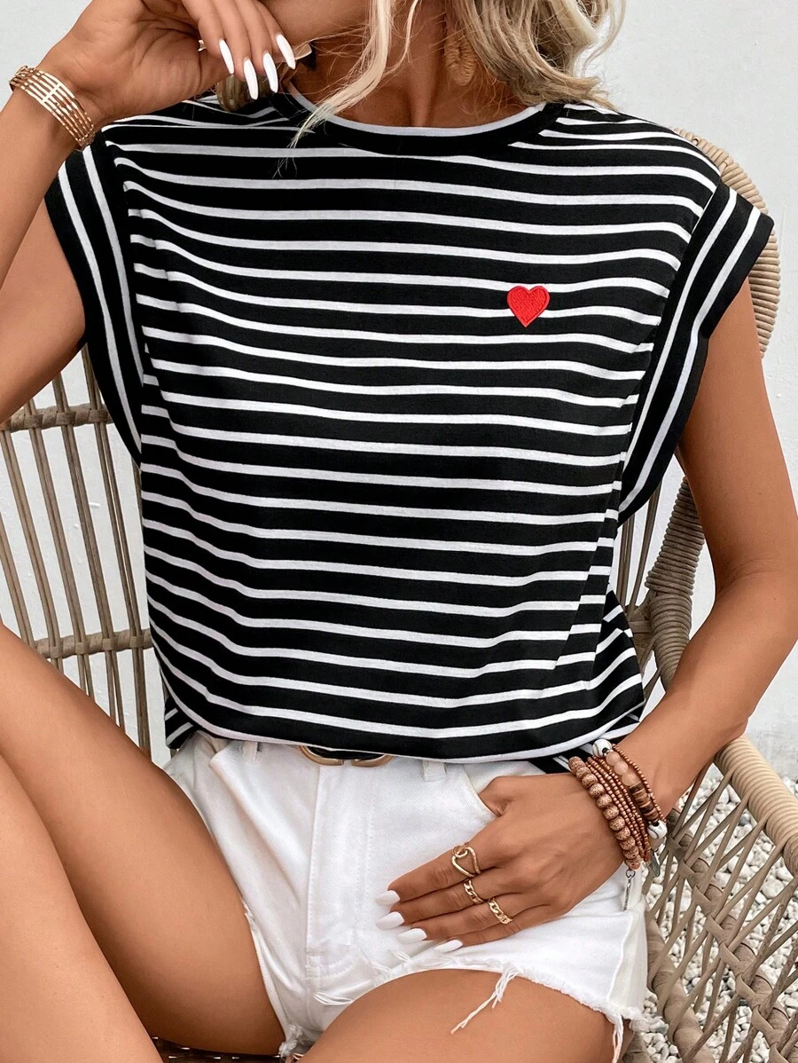 SHEIN Frenchy Striped & Heart Print Batwing Sleeve Tee - Black - View 1