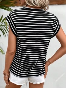 SHEIN Frenchy Striped & Heart Print Batwing Sleeve Tee - Black - View 2