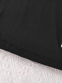 SHEIN Áo sơ mi cổ polo chi tiết chữ Tween Girl, phong cách đại học, thiết kế cổ áo polo, trang trí miếng vá chữ, thoải mái & đa năng - màu đen - Xem 5