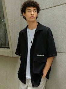 Manfinity Hypemode 男士寬鬆字母圖形翻蓋口袋下肩襯衫