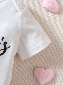 SHEIN Baby Girl Cartoon & Letter Graphic Tee Bodysuit