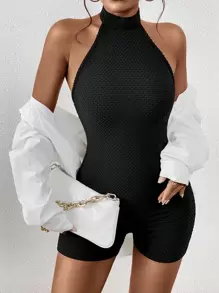 Chiquease 素色繞頸露背連身短褲 - 黑色 - 查看 1