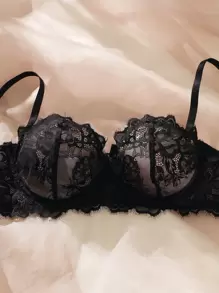 Conjunto de lencería sexy con sujetador con efecto push-up de encaje floral y bragas
