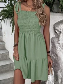 SHEIN VCAY 肩上打結荷葉邊吊帶連衣裙 - 綠色 - 查看 4