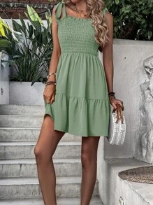 SHEIN VCAY 肩上打結荷葉邊吊帶連衣裙 - 綠色 - 查看 6