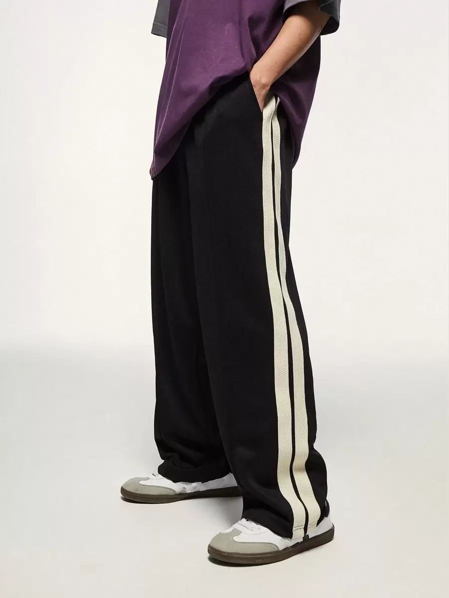 INFLATION Men Contrast Side Seam Slant Pocket Trousers - Black - View 1