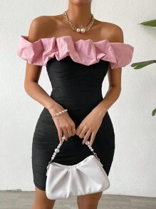 Chiquease 一字肩荷葉邊褶邊緊身連衣裙 - 黑色 - 查看 1