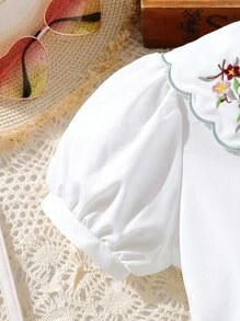 SHEIN 女大童花卉刺繡彼得潘領泡泡袖襯衫和百褶半身裙 - 彩色 - 查看 3