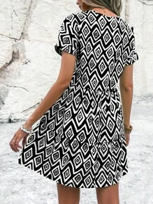 SHEIN VCAY Geo Print Batwing Sleeve Ruffle Hem Dress - Black and White - View 2