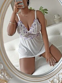 大碼花卉刺繡網紗吊帶睡裙 - 白色 - 查看 4