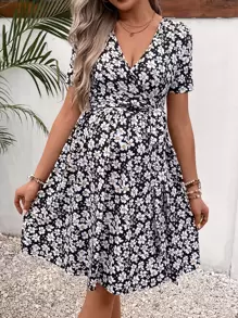 SHEIN 孕婦滿版印花交疊領哺乳連衣裙 - 彩色 - 查看 6