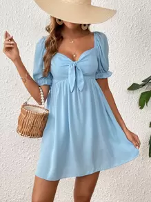 SHEIN VCAY 雞心領口前打結泡泡袖連衣裙 - 淺藍色 - 查看 4