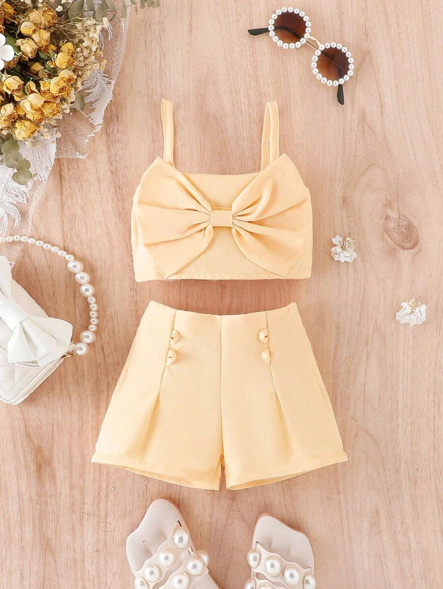女嬰前蝴蝶結吊帶上衣和褶皺面料短褲 - 杏色 - 查看 1