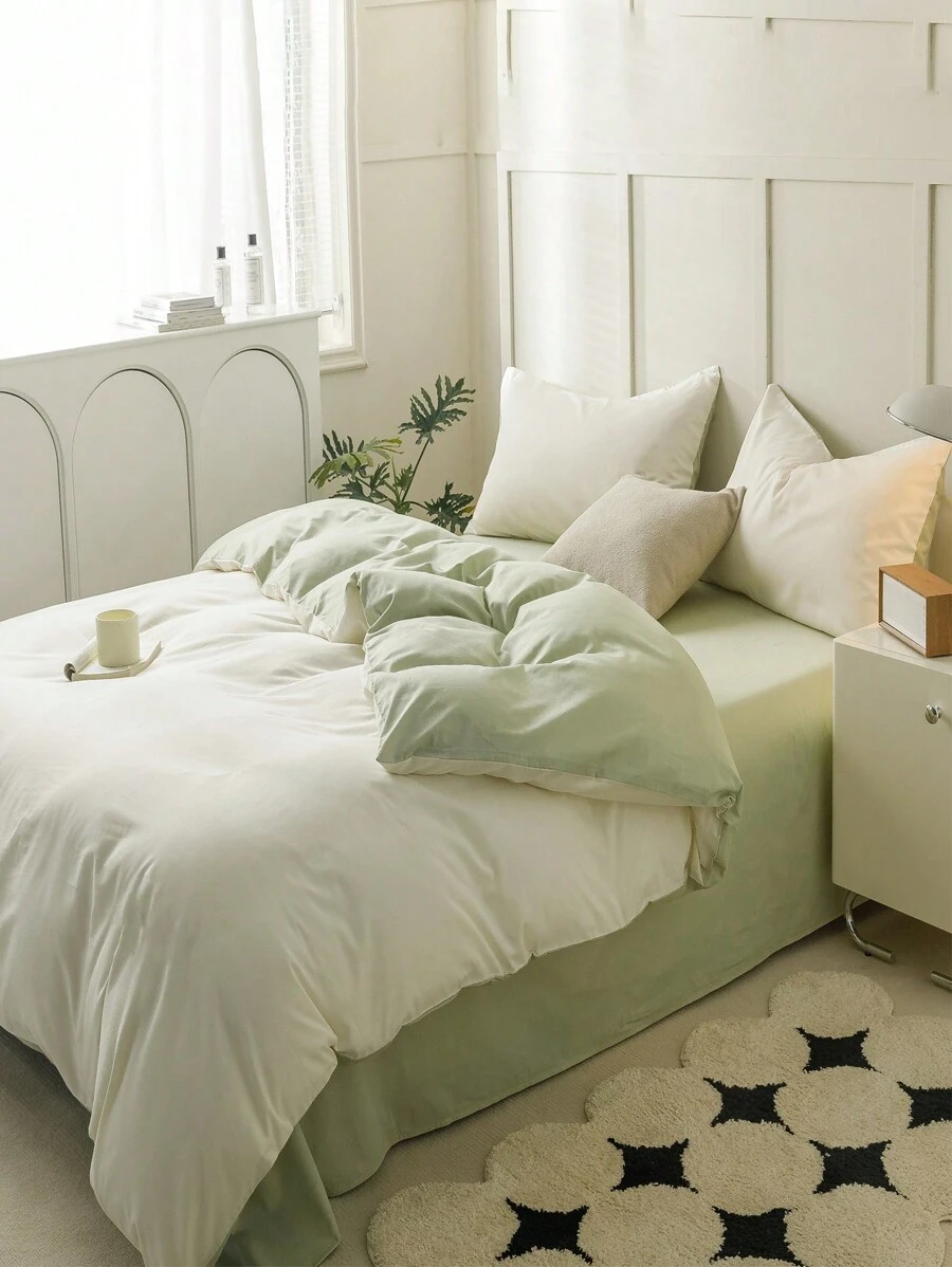 White And Green Water Washed Double Color Patchwork Duvet Cover Three Pieces Set - Green - View 1