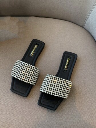 Sandalias planas con decoración de rhinestones para mujeres, zapatillas cómodas y elegantes para el verano y el Día de San Valentín