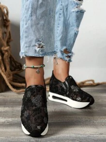 女士拼接網紗透氣刺繡細節坡跟運動鞋,運動戶外網紗運動鞋