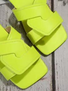 Dép bệt Nữ - Màu vàng - Xem 6